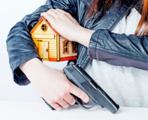 Can a felon live in a home with a gun if it belongs to someone else in NJ?